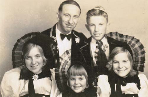 Swiss Echo Yodelers, 1933